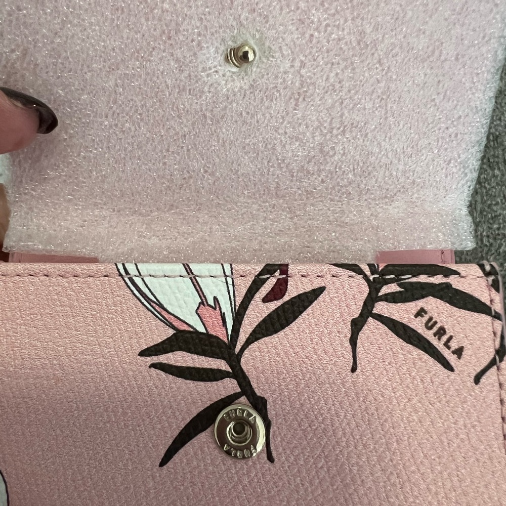 BRAND NEW Furla RARE & RETIRED Limited Edition Fold Wallet Floral Pink Leather! - Picture 10 of 11